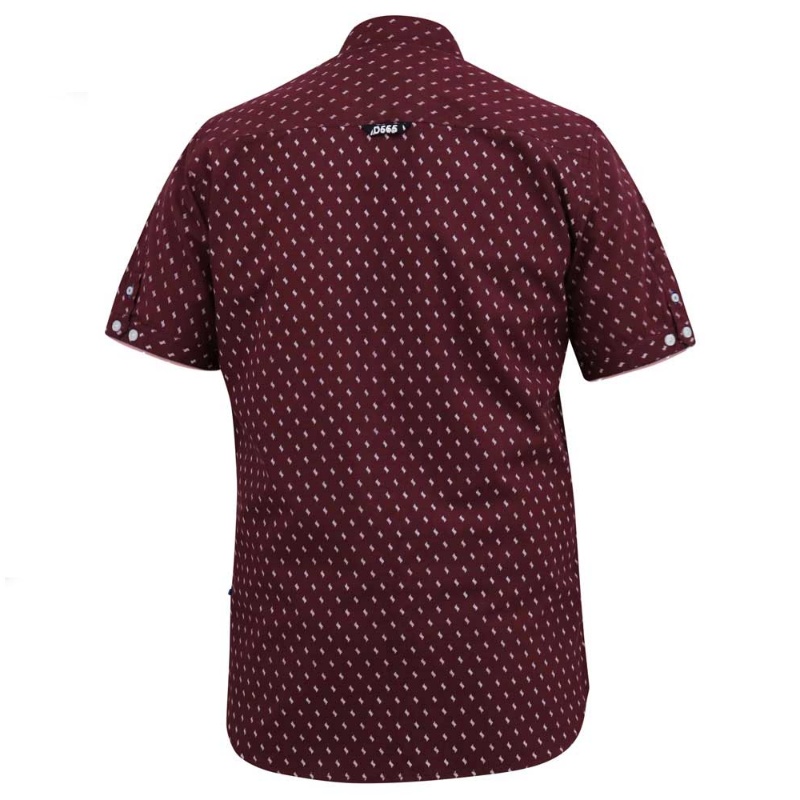 D555 DUNSTABLE SHORT SLEEVE MICRO ALL OVER PRINT SHIRT WITH HIDDEN BUTTON DOWN COLLAR BURGUNDY