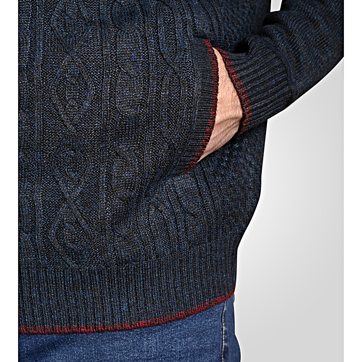 D555 GILLINGHAM Knitted Zip Through Cable Sweater with Bonded Check Lining 801803