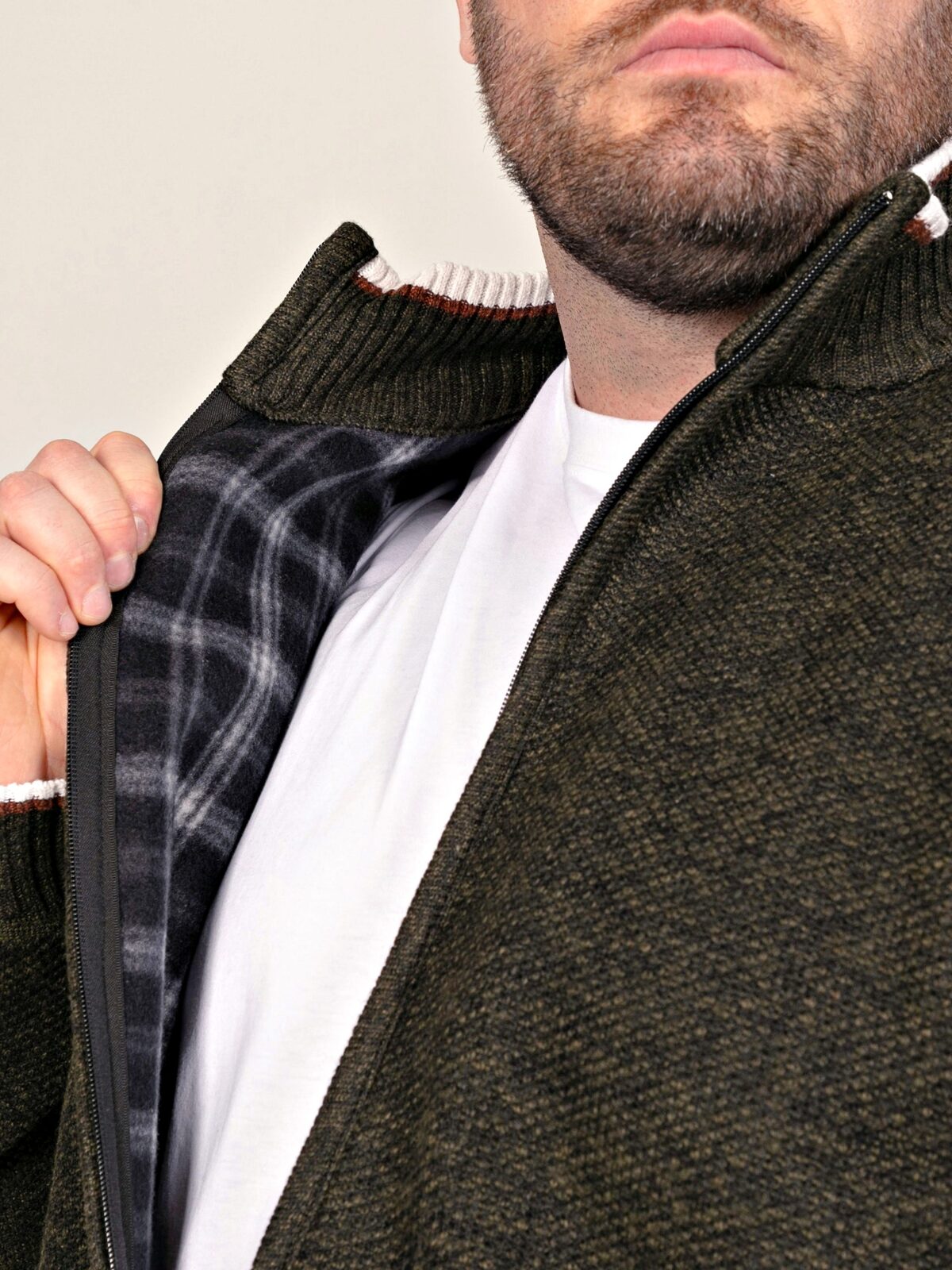 D555 Big Knitted Zip Through with Bonded Check Lining KHAKI CESAR 802004
